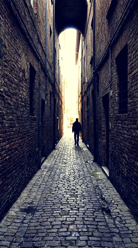 Cleft Tone applied to The alley, lit warm, shaded cool
